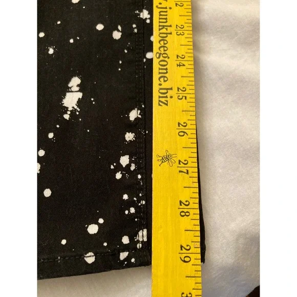 Two‎ By Vince Camuto Black White Splatter Paint Jeans Size 30/10 - Picture 6 of 9